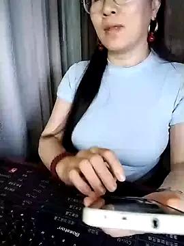 Liqinqin on StripChat 