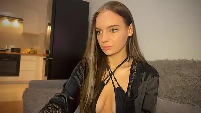 litlle_angelll on StripChat 