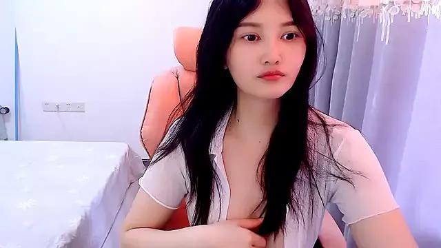 Little-sweet on StripChat 