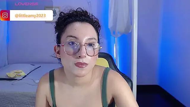 little__amy_ on StripChat 