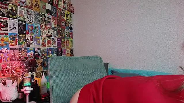 LittleLeen on StripChat 