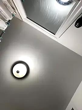 littyleesh1 on StripChat 