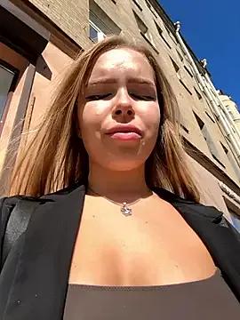 Liza_risky — SHAKE SHAKE BOOBS ON THE PUBLIC