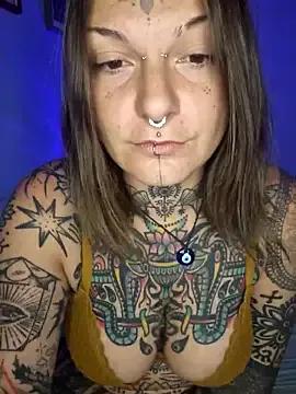 lizzardqueeen on StripChat 