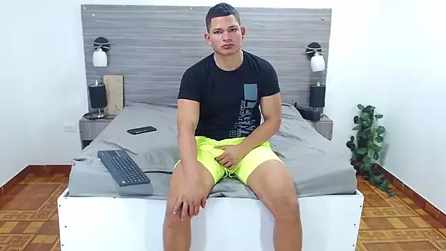 Loony_Zion on StripChat 