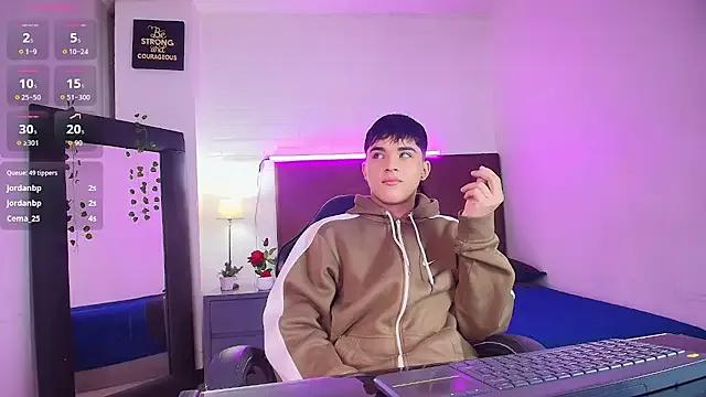 Lucass_love — Freechat on StripChat
