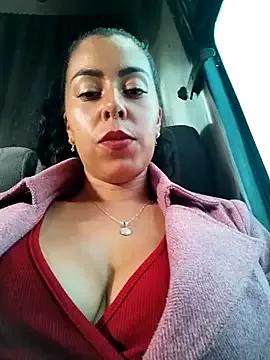 Luianna — Cream on my tits