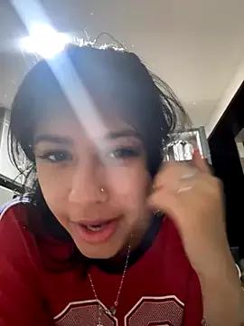 lynn9000 on StripChat 