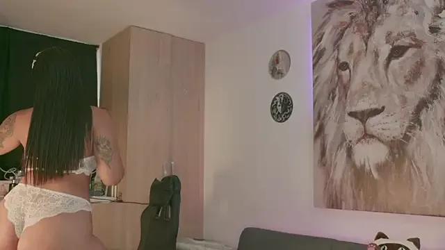 Maryann_jones — Blowjob with milk in the tits