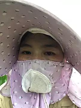 Maymay97 on StripChat 