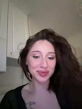 MiaaLoveeee on StripChat 