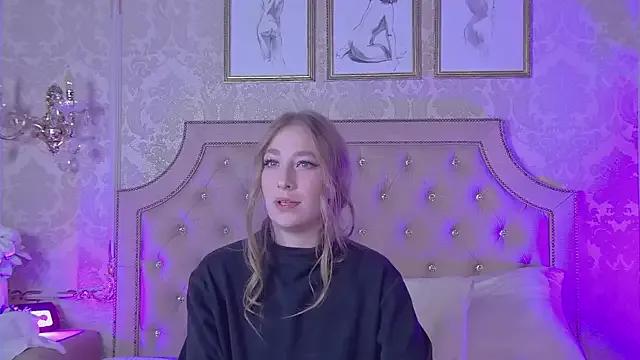 MiaEuphoria_ — Show my fluffy pubis 