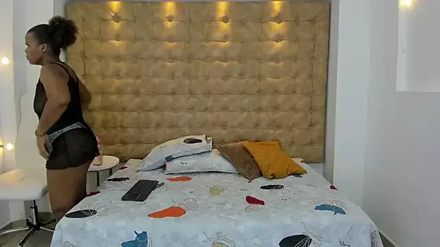 MiiaSmith__ on StripChat 
