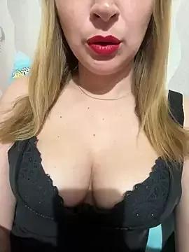 Miri_Elise on StripChat 