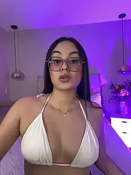 miss_elissa11 on StripChat 