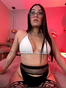 miss_elissa11 on StripChat 