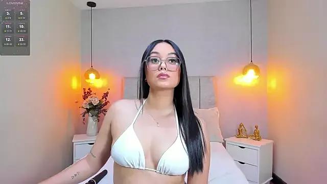 miss_elissa11 on StripChat 