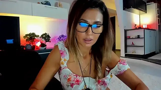 MissSmiley26 on StripChat 