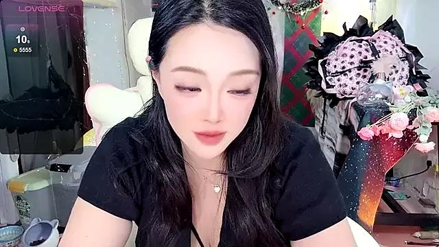 Momoaimao on StripChat 