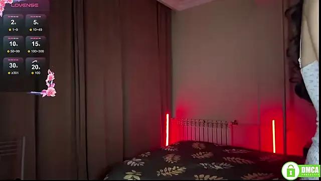 MoranaRae_ — SQUEEZE MY TITTIES >_<