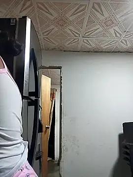 Naomi-Mature — Show pussy