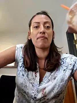 Nikkierosee on StripChat 