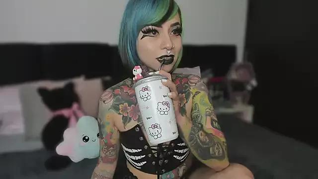 NikkiRamone on StripChat 