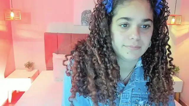 ninna_curly on StripChat 