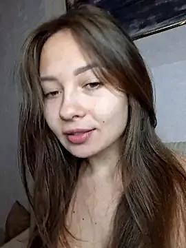 Olivia_OliV — dildo in pussy close to camera