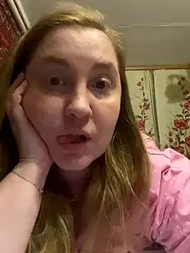 ollydoll92 on StripChat 