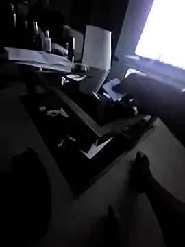 PlasticSurface727 — Belle bite 23cm bg bocul