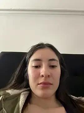 Pr1nc3ssgabi — show tits and spit