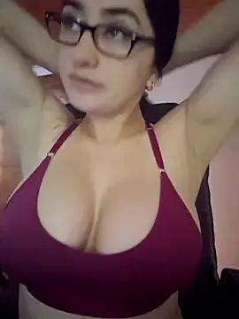preetypeach on StripChat 