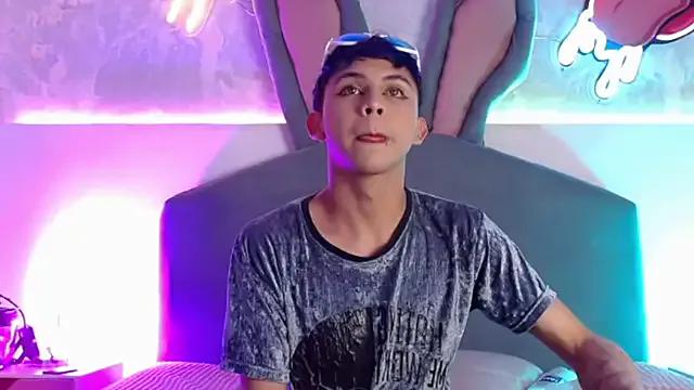 Princeapolo_anki — blow kiss + wink