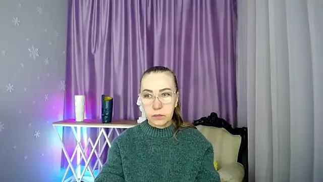 queen_a_n_i on StripChat 