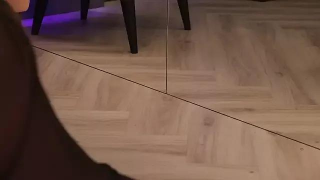Rikka_Moore on StripChat 