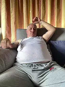 Russirayu on StripChat 