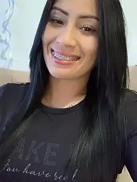 Sara_luna_ on StripChat 