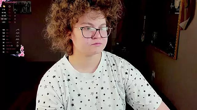 Sashy_Way on StripChat 