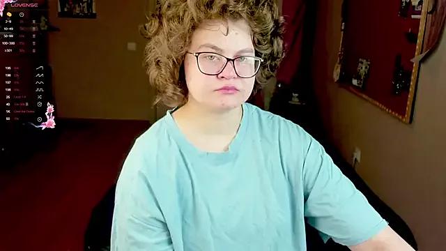 Sashy_Way on StripChat 