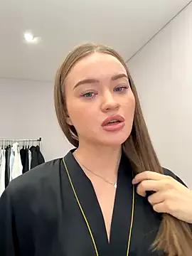 SkylarVoxx — topless
