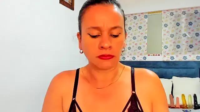 sofi_saliva2511 — DEEPTROAT+ SALIVA  HAIR