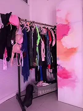 SpicyKylieFoxx — 2 Videos + 2 Hot Pics