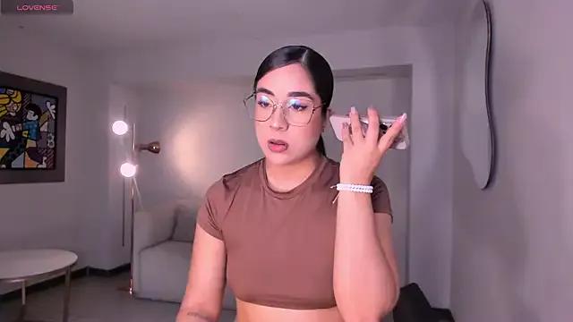 SussyBellX — Play Boobs + Bj