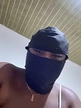 sweet1111 on StripChat 