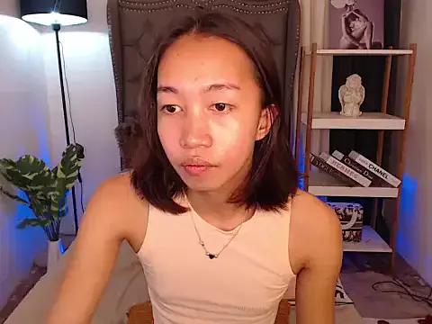 Sweet_kittyxx on StripChat 