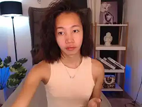 Sweet_kittyxx on StripChat 