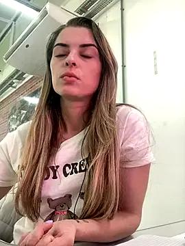 SweetGraciosa on StripChat 