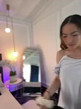 SweetieSinXXX — HELLO BEAUTIFUL ELENA