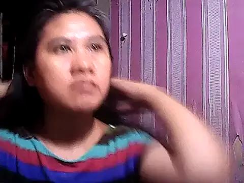 sweetsosie18 on StripChat 